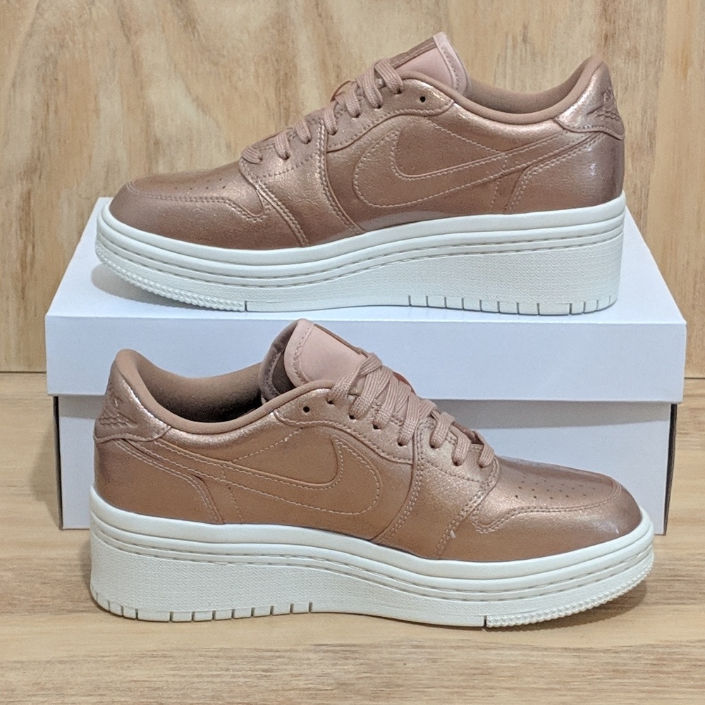 Women's Air Jordan 1 Retro Lifted [AO1334 901] NIB